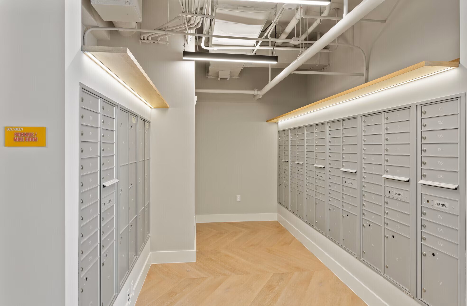 Building Photo - 321 Princeton Dr