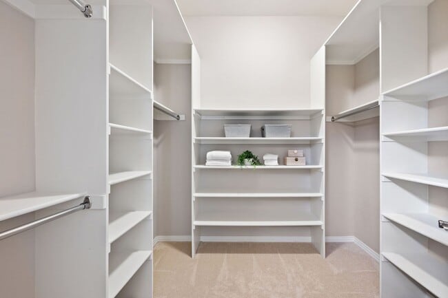 Building Photo - 742 Meadowlark Ln