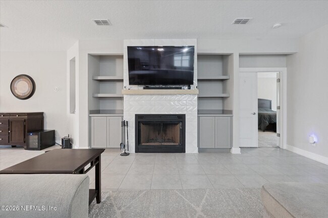 Building Photo - 75470 Sunberry Dr