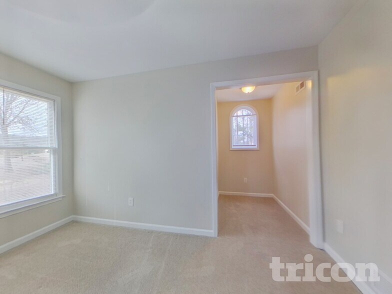 Building Photo - 3465 Canon Creek Dr