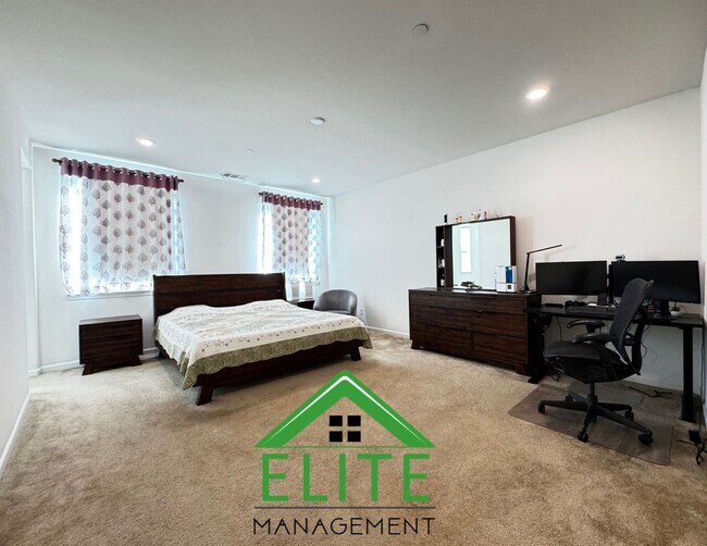 Building Photo - Welcome to this Immaculately Maintained Re...