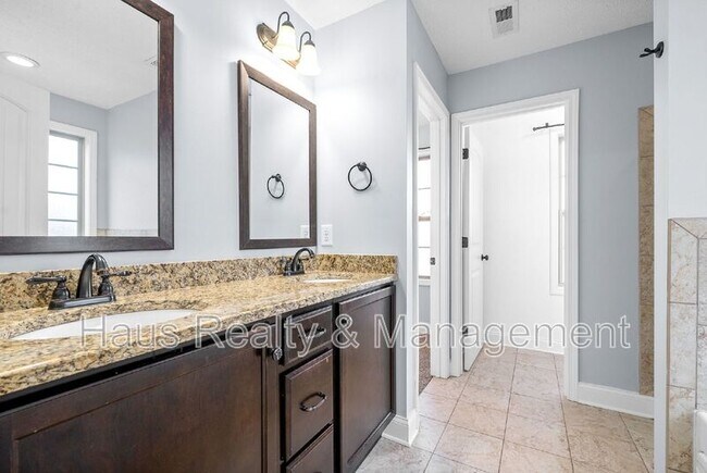 Building Photo - 961 Bonellis Ln
