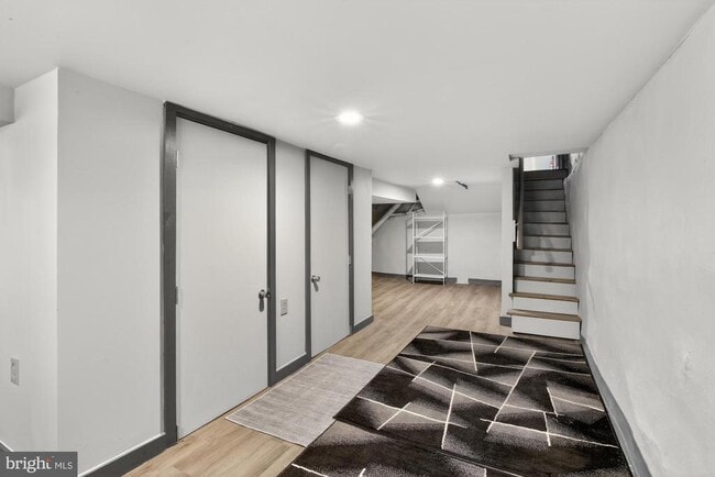 Building Photo - 1551 S Chadwick St