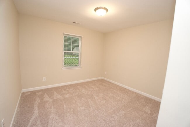 Building Photo - 2013 Belgrade-Swansboro Rd