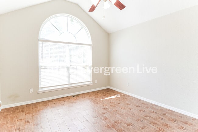 Building Photo - 9 Ormskirk Ln