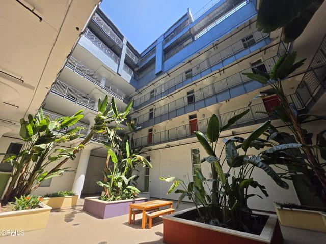 Building Photo - 200 N San Fernando Rd