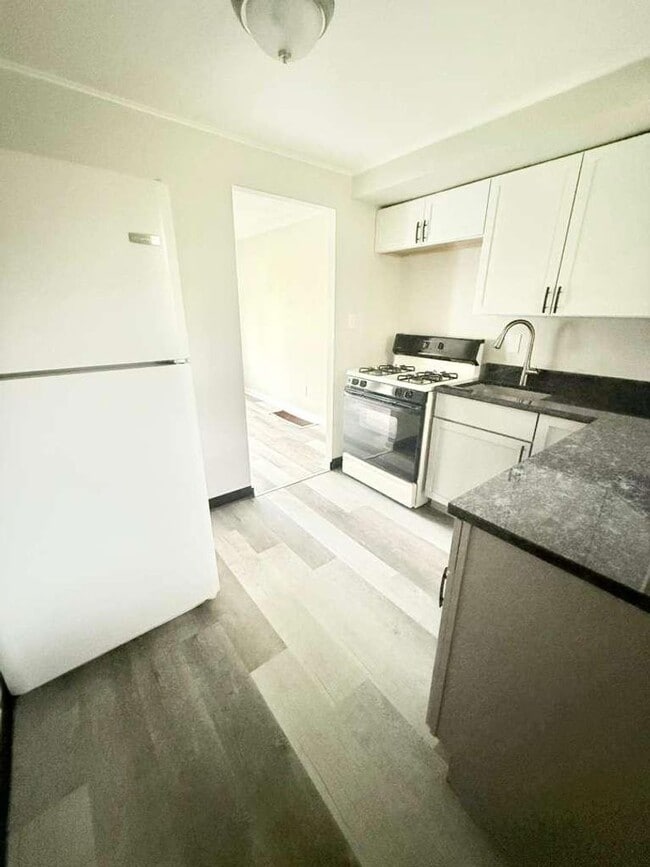 Building Photo - Beautifully remodeled 2-bedroom, 1 1/2-bath home in a Penn Hills neighborhood.