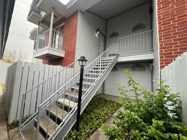 Building Photo - 1205 International Blvd