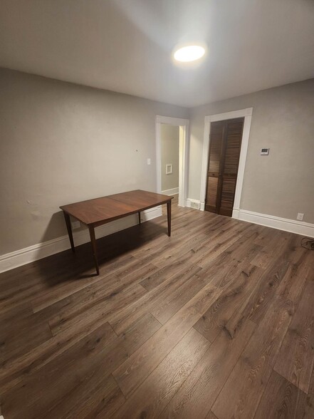 Dining/Living Room (10.5x13.5) - 340 Virginia Ave