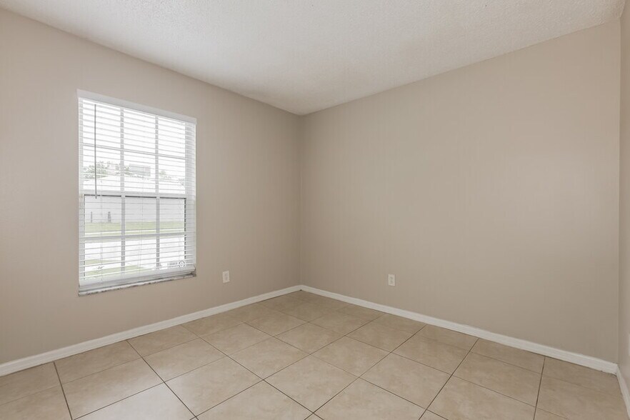 Building Photo - 12438 Dawn Vista Dr