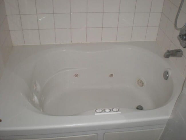 Building Photo - Camarillo 2 Bedroom Condo