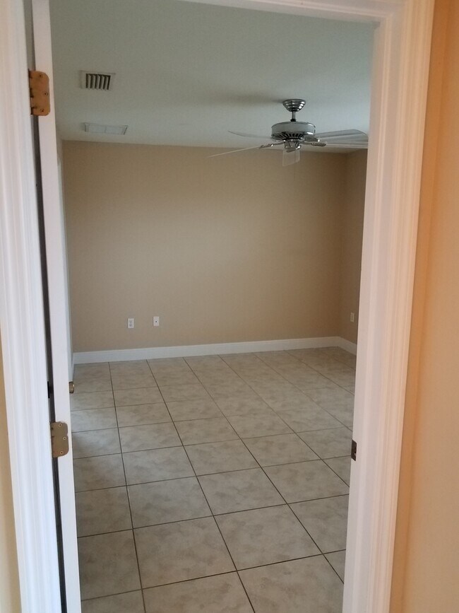 Building Photo - 2033 Andalusia Blvd