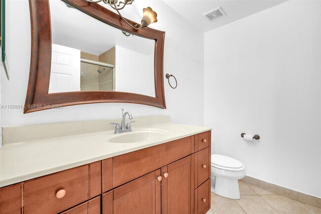 Building Photo - 1491 Sorrento Dr