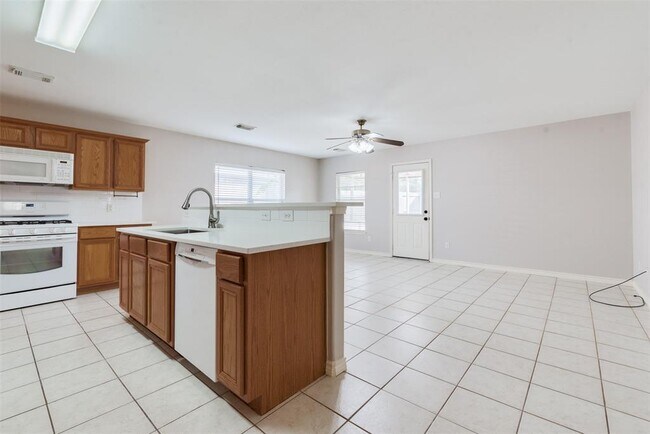 Building Photo - 12110 English Brook Cir