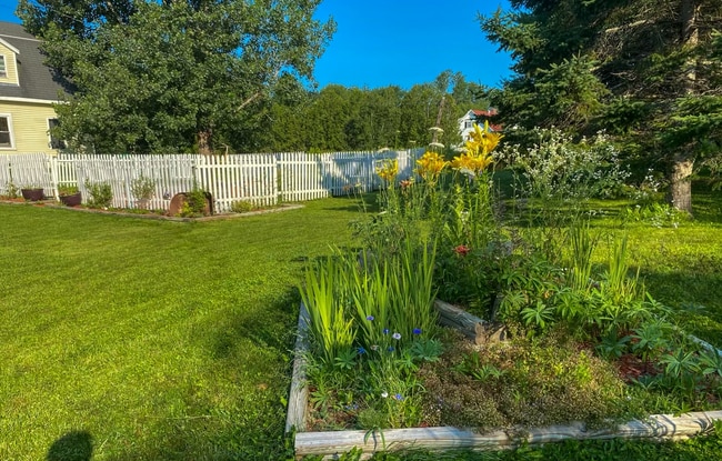 Building Photo - 7 Landry Ln