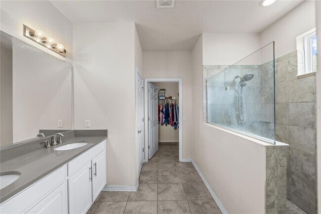 Building Photo - 3443 Sagebrush St