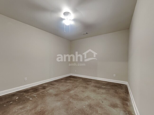 Building Photo - 1857 Bloom Ct