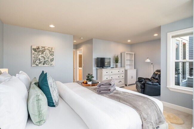 Building Photo - 4224 Francis Ave N