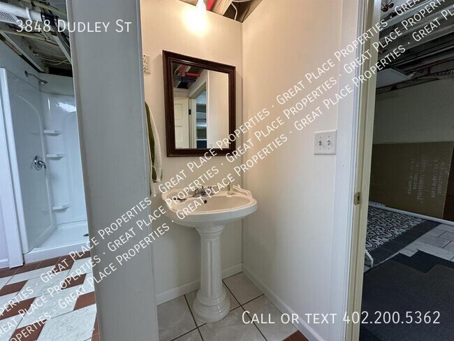 Building Photo - 3848 Dudley St