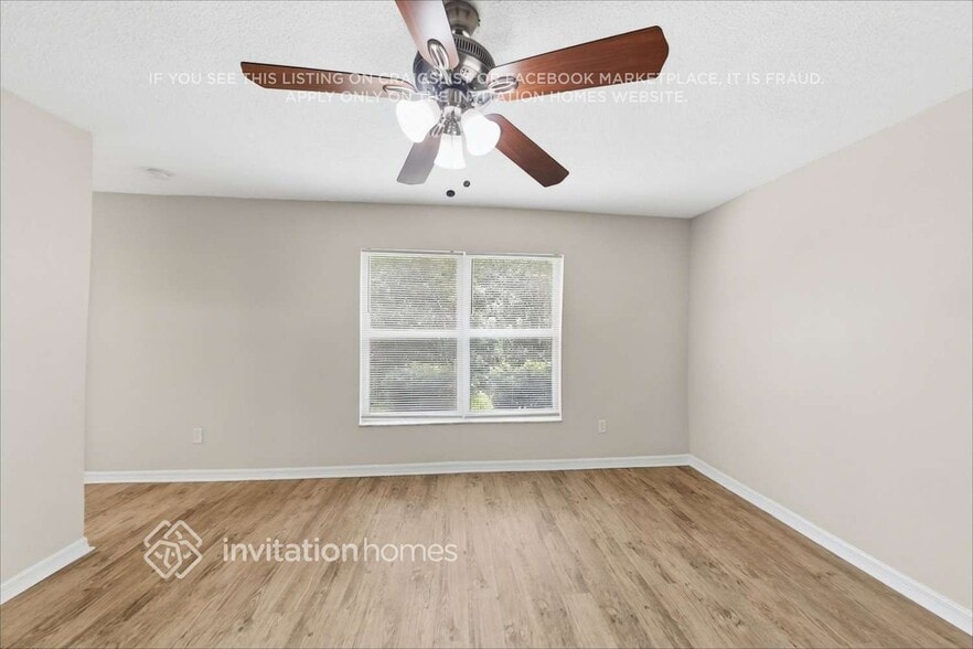Building Photo - 1327 Aguacate Ct