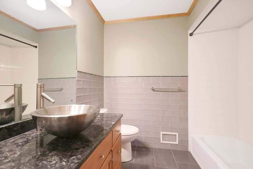 Building Photo - 7217 Glouchester Dr