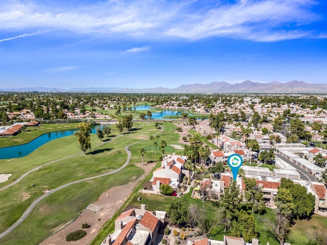 Building Photo - 7340 N Vía Camello Del Norte