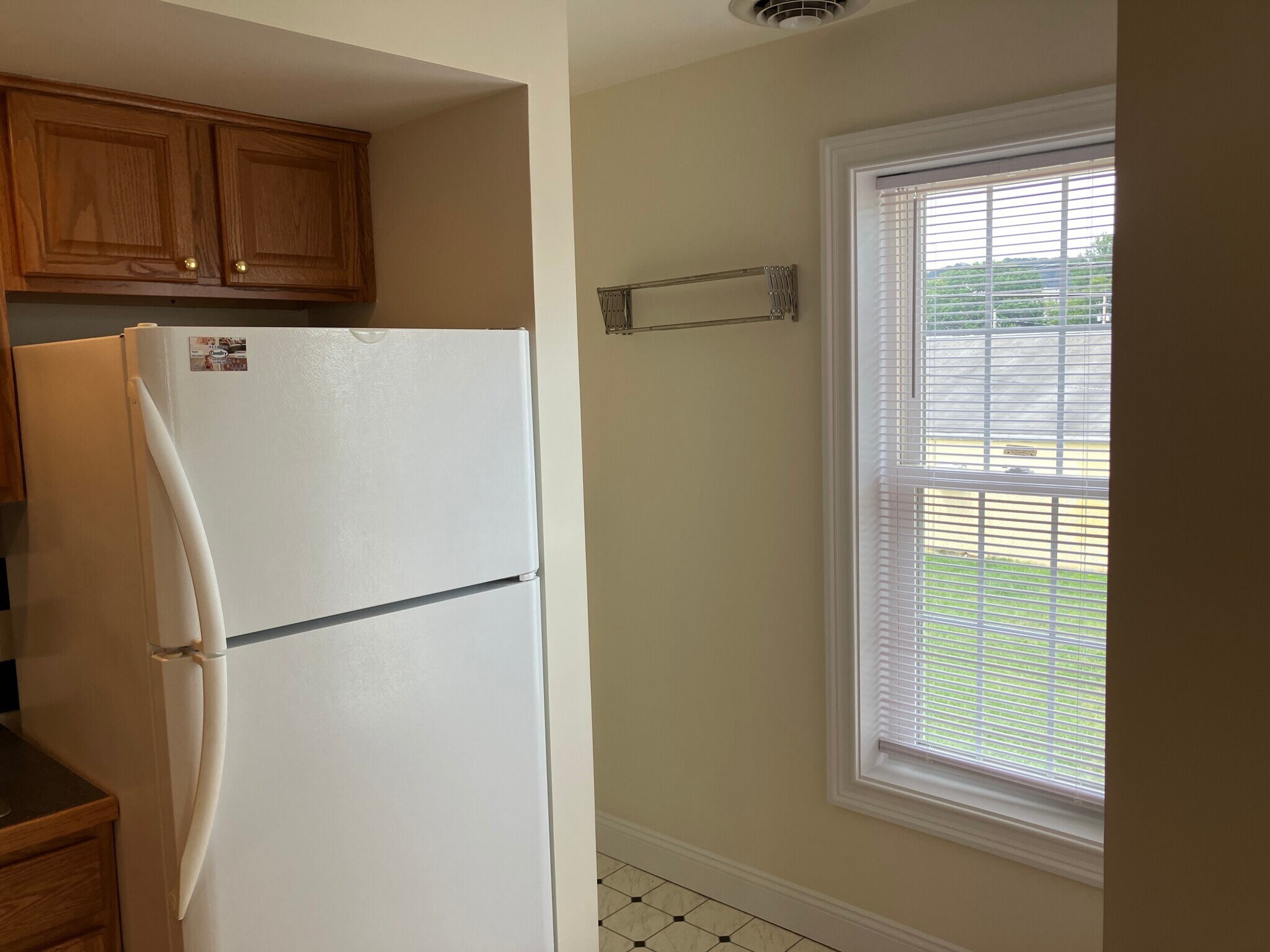 Building Photo - 509 Pine St