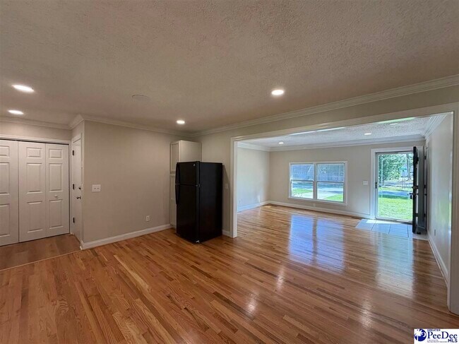 Building Photo - 1510 Rosedale St