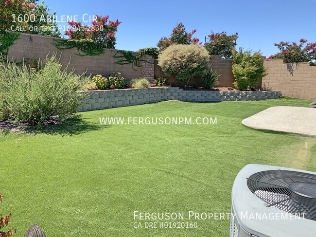 Building Photo - 1600 Abilene Cir