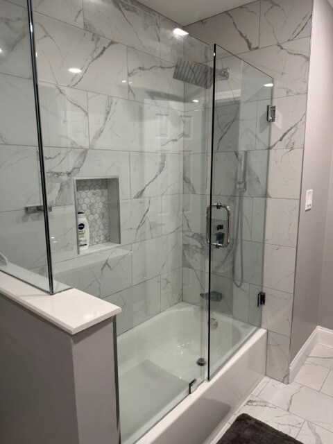 Upper level hallway bathroom - 228 Doane St SW