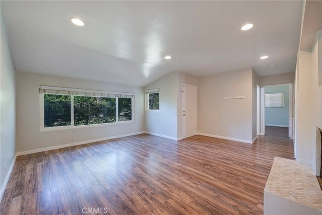 Building Photo - 3202 Belvedere Dr