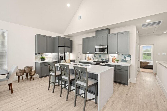 Building Photo - 1042 Homer St