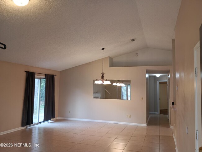 Building Photo - 3372 Mandarin Glen Cir S