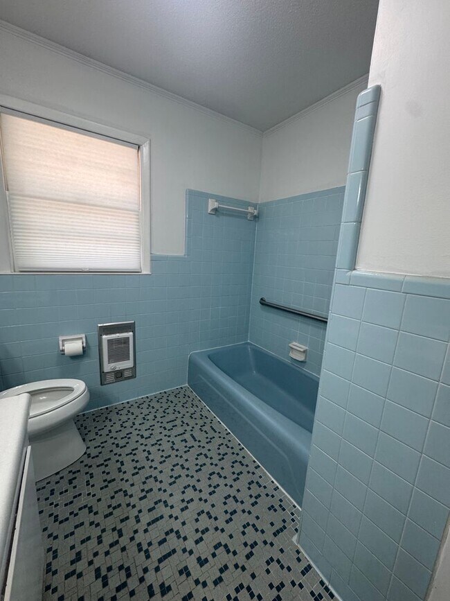 Building Photo - Spacious Brick Ranch on 3 Private Acres in Commerce