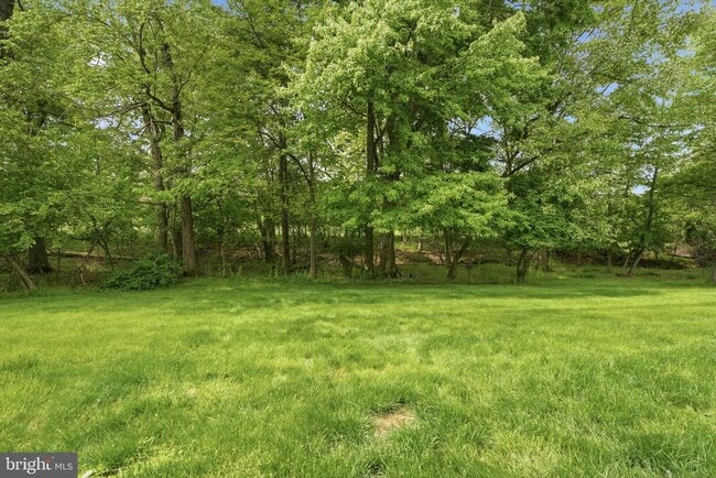 Building Photo - 138 Medinah Dr