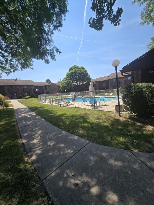 Building Photo - 9096 N Park Plaza Ct