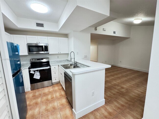 Building Photo - 10170 SW 88th St