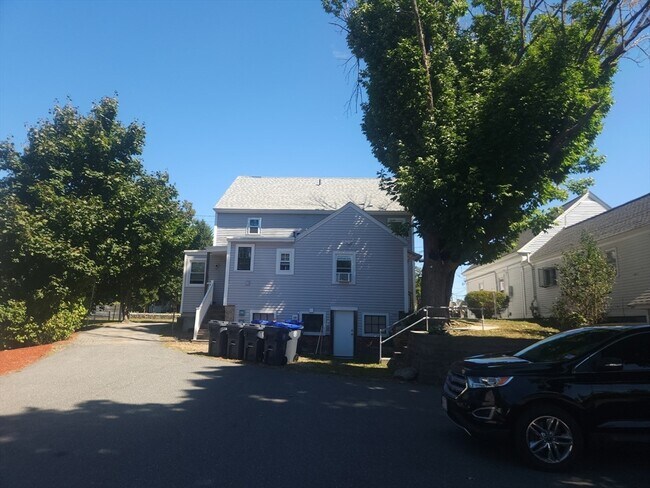 Building Photo - 308 Broadway