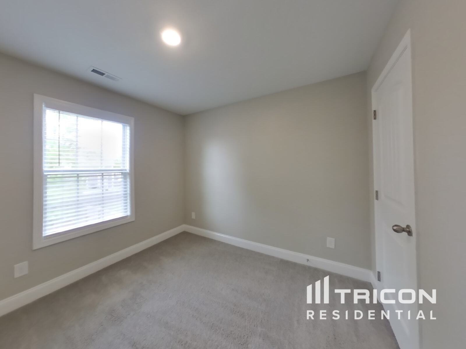 Building Photo - 509 Sourwood Dr