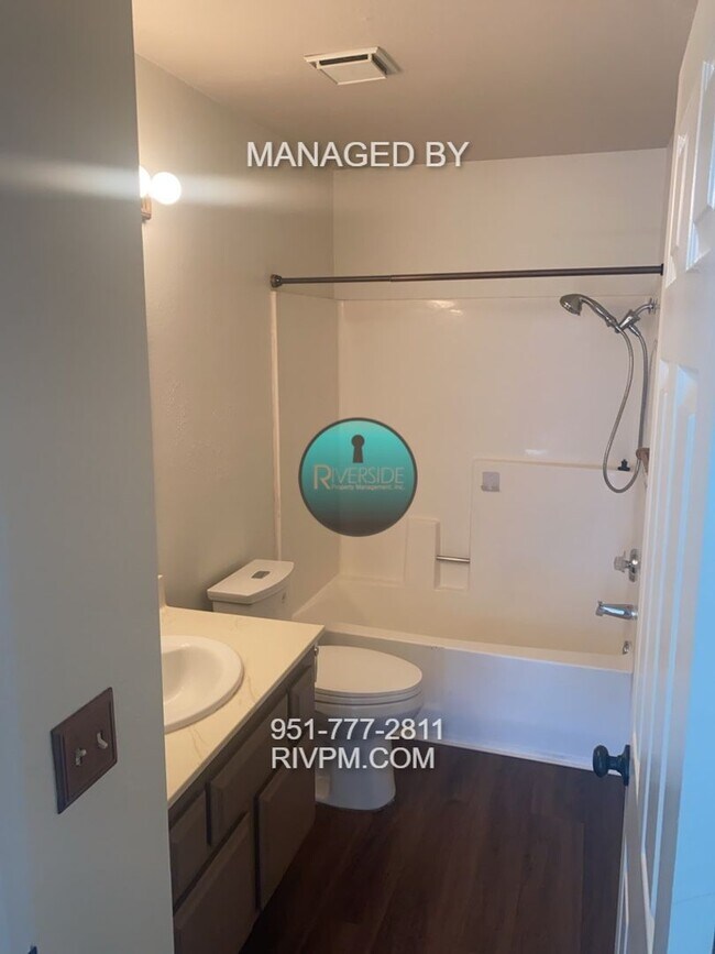 Building Photo - Beautiful 4-Bedroom, 2-Bath Home in Rivers...