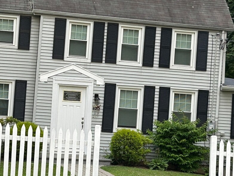 Primary Photo - 135 Harrison Ave