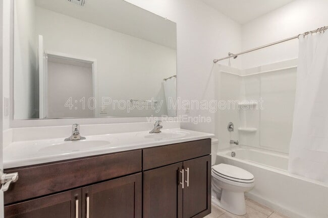 Building Photo - 35395 W Catalan St