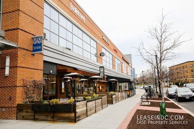 Building Photo - 3010 Wisconsin Ave NW