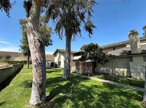 Building Photo - 1501 E Fairfield Ct