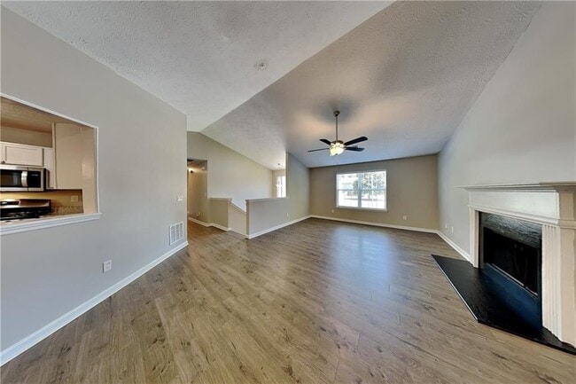 Building Photo - 4783 Lake Park Terrace