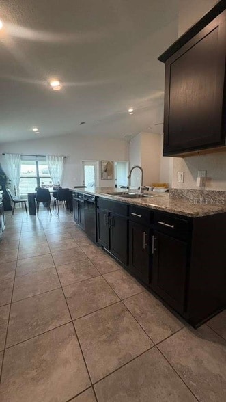Building Photo - 365 Citrus Pointe Dr