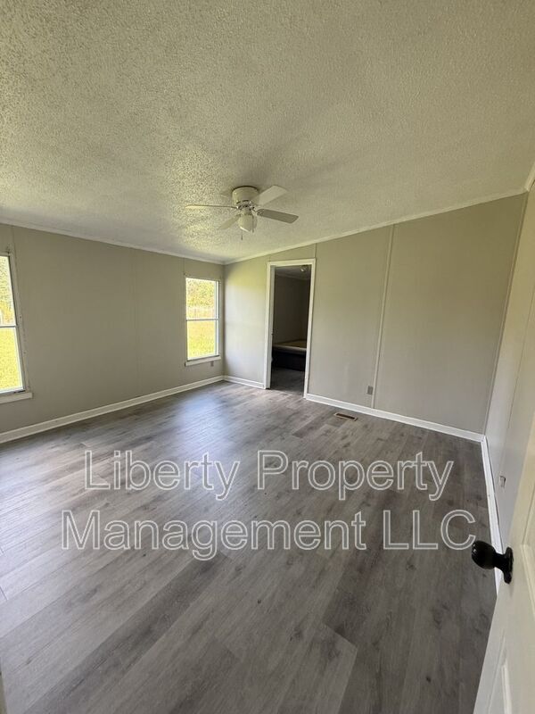 Building Photo - 471 Washington Ln