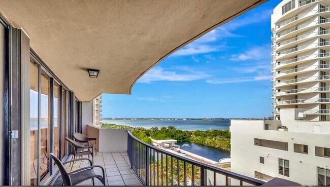 Building Photo - 4200 N Ocean Dr