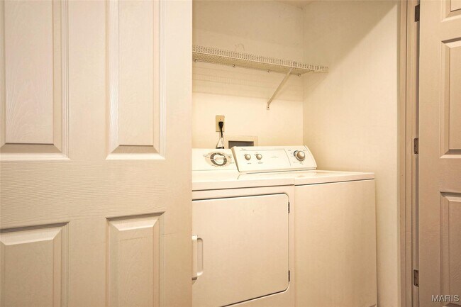 Building Photo - 3654 Shaw Blvd