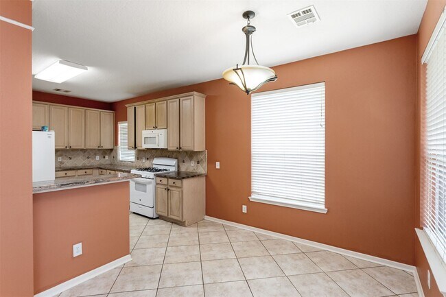 Building Photo - 9818 Mossy Tree Ln